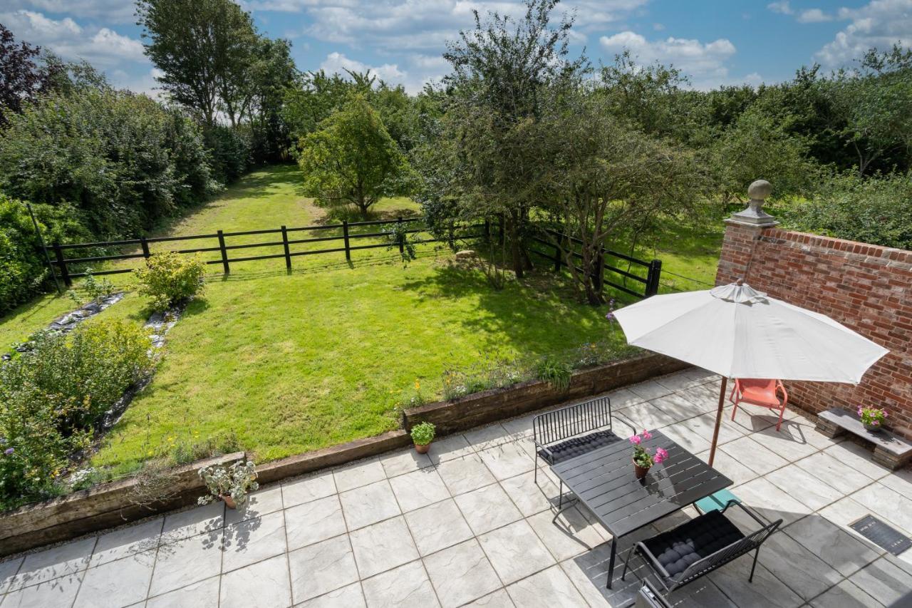 Contemporary Barn Waveney Valley Holiday home *