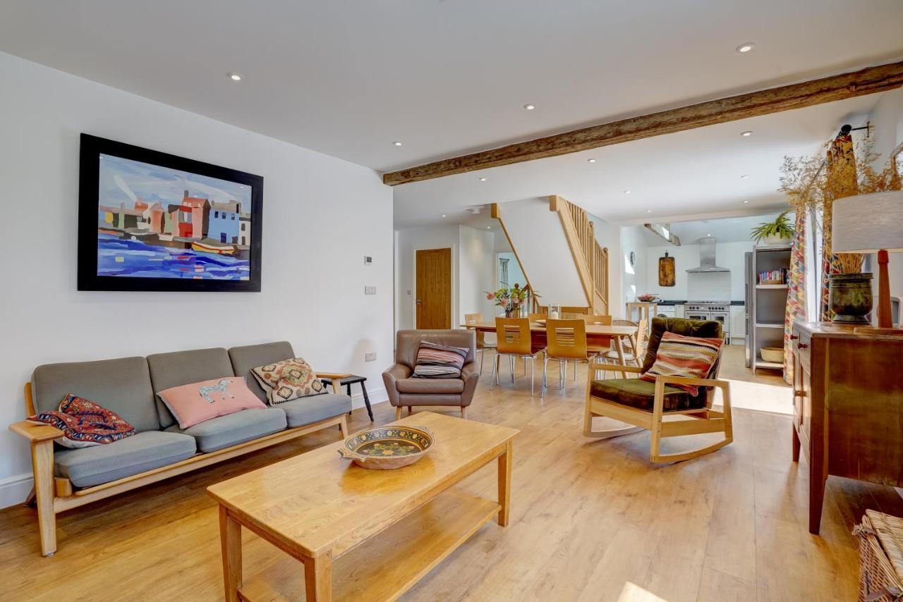 Holiday home Contemporary Barn Waveney Valley
